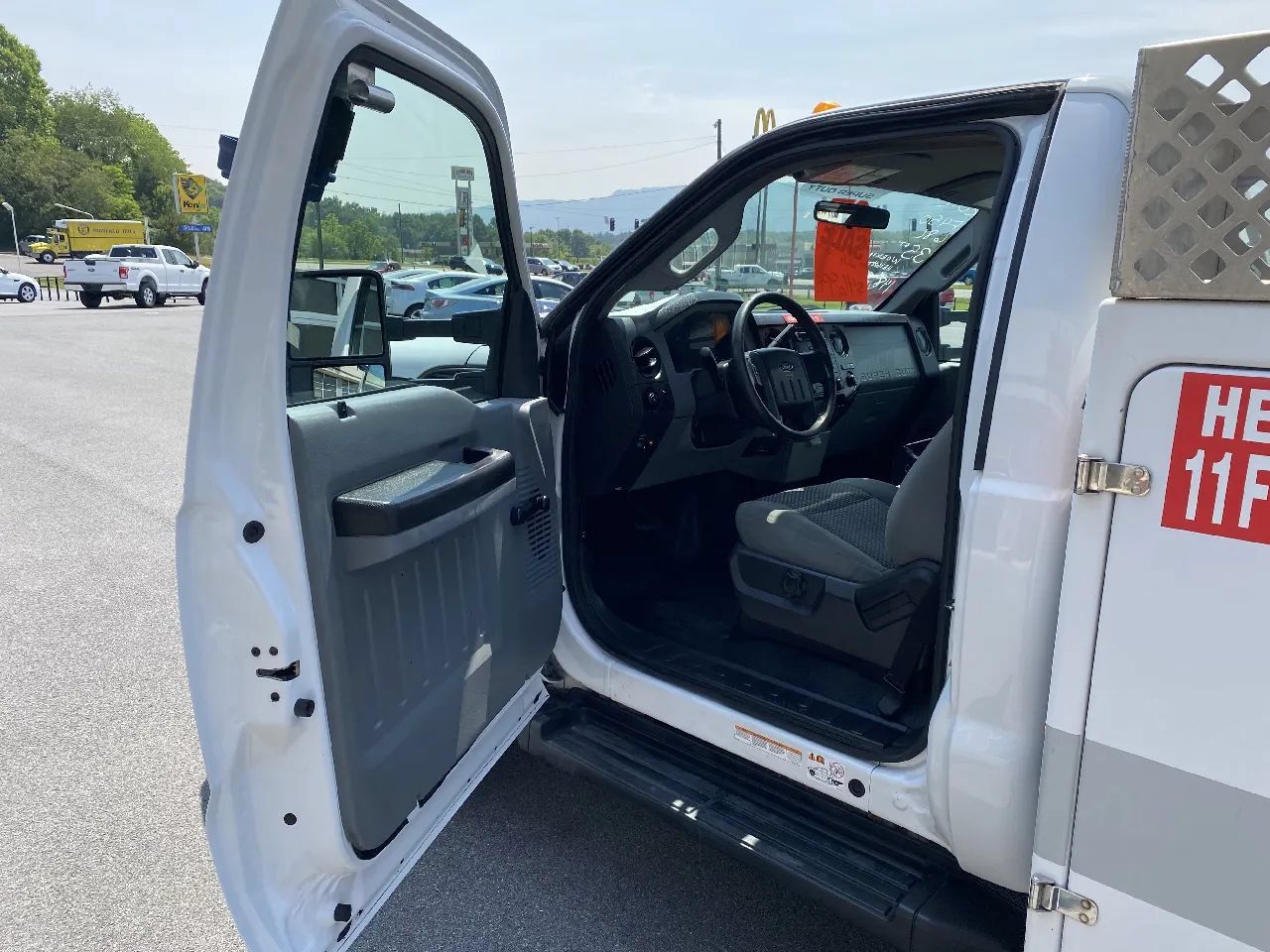 Used 2012 Ford F450 XL w/ Heavy Service Suspension Pkg RWD image 7