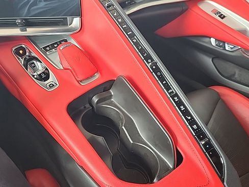 Used 2021 Chevrolet Corvette Stingray Preferred Cpe w/ Z51 Performance Package RWD image 28