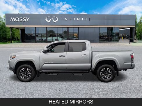 Used 2023 Toyota Tacoma TRD Sport w/ Advanced Technology Package image 5