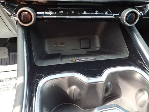 Used 2024 Chevrolet Traverse RS w/ LPO, Floor Liner Package AWD/4WD image 26