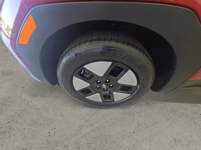 Certified 2025 Hyundai Santa Fe SEL AWD/4WD image 9