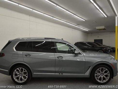 Used 2025 BMW X7 xDrive40i image 8