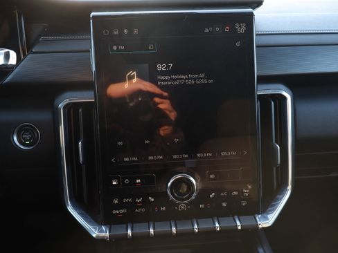 Used 2025 GMC Acadia Elevation image 18