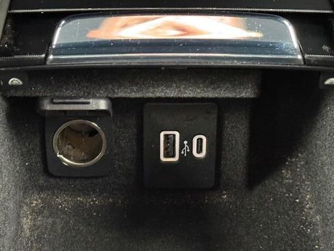 Used 2022 Lincoln Corsair AWD w/ Premium Package image 26