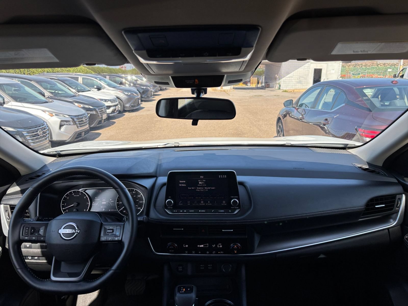 Used 2026 Nissan Rogue SV FWD image 34