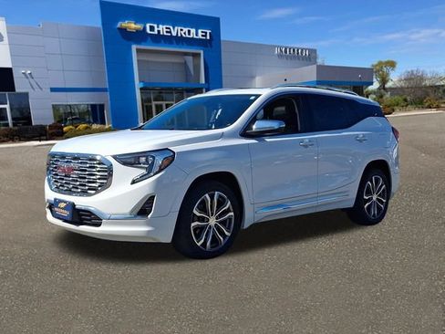 Used 2018 GMC Terrain Denali w/ Comfort Package AWD/4WD image 34