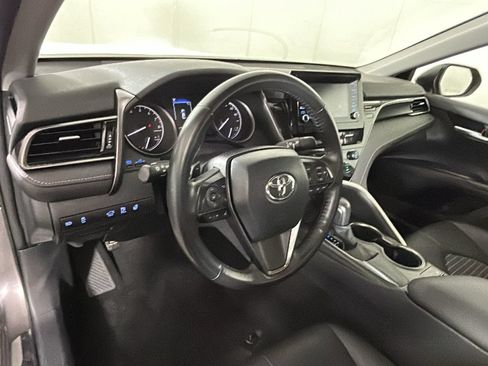 Used 2024 Toyota Camry SE FWD image 14