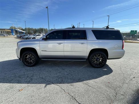 Used 2018 GMC Yukon XL Denali image 6
