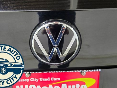 Used 2024 Volkswagen Taos SE image 26