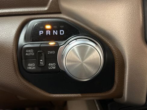 Used 2019 RAM 1500 Laramie image 23