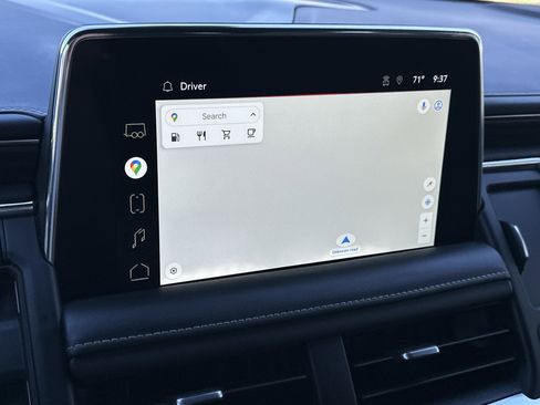 Used 2022 GMC Yukon SLT w/ SLT Luxury Package image 27