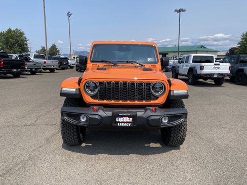 New 2025 Jeep Wrangler Unlimited Rubicon w/ Convenience Group AWD/4WD image 14