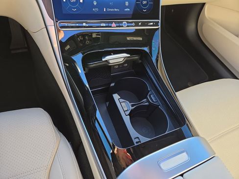 New 2026 Mercedes-Benz C 300 4MATIC Sedan image 22