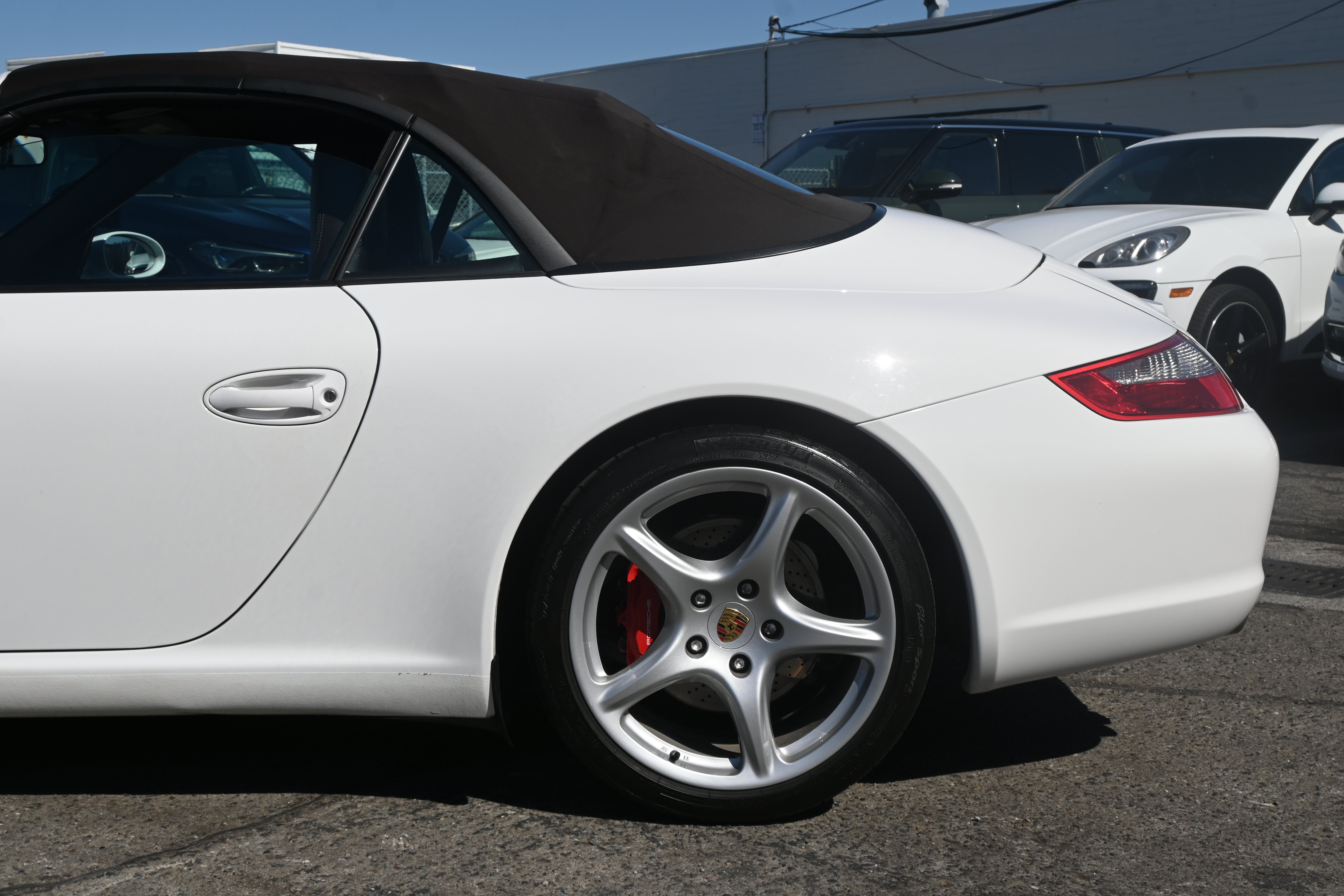 Used 2006 Porsche 911 Carrera S RWD image 10