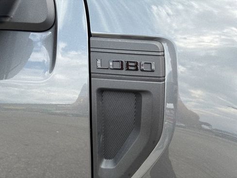 Used 2025 Ford Maverick Lobo AWD/4WD image 9