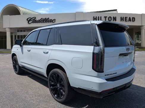 New 2026 Cadillac Escalade Platinum Sport AWD/4WD image 3