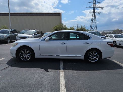 Used 2009 Lexus LS 460 AWD image 2