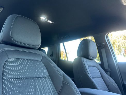 Used 2026 Chevrolet Equinox LT w/ Safety and Technology Package image 21