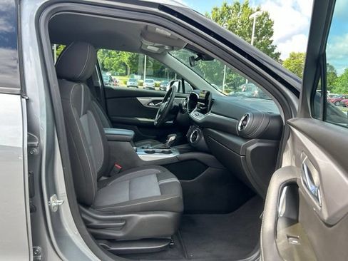 Used 2025 Chevrolet Blazer LT AWD/4WD image 18