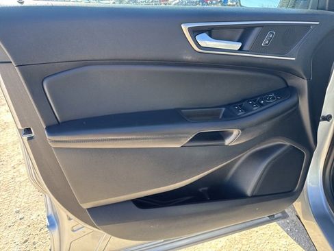 Used 2022 Ford Edge SEL image 22