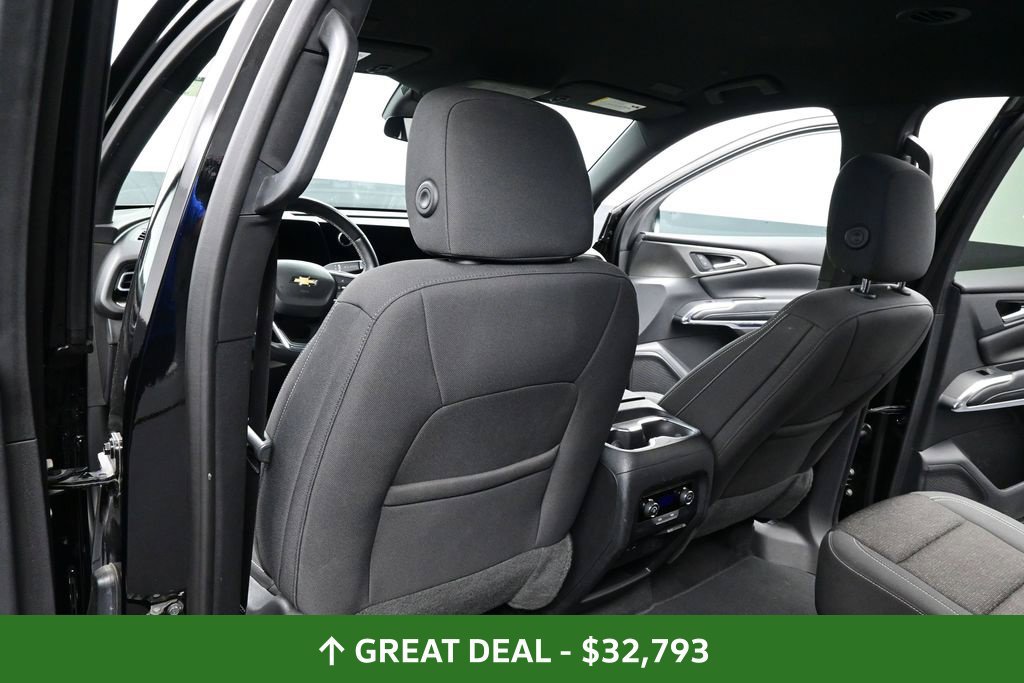 Used 2024 Chevrolet Traverse LT FWD image 25