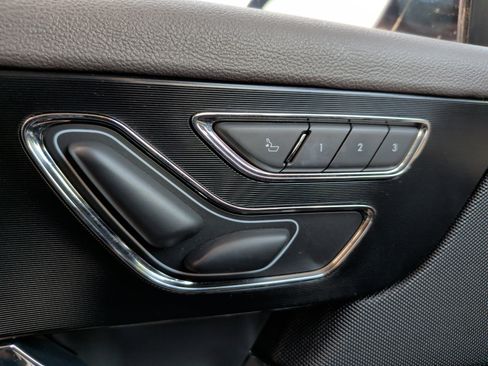 Used 2020 Lincoln Corsair Reserve w/ Appearance Package image 27