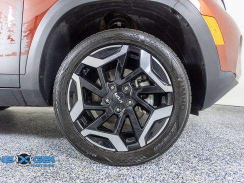 Used 2025 Kia Seltos SX w/ SX Sunroof Package AWD/4WD image 44