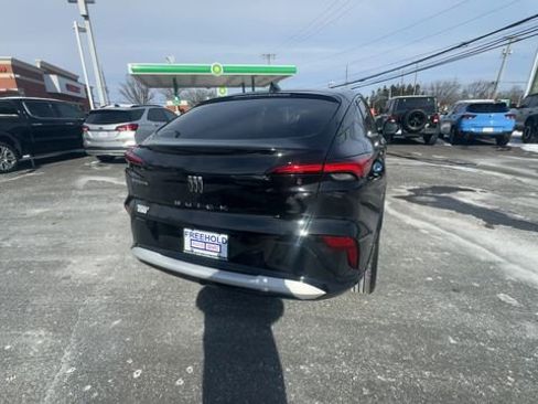 Certified 2024 Buick Envista Sport Touring w/ Convenience I Package image 7