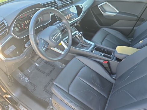 Used 2025 Audi Q3 2.0T Premium AWD/4WD image 15