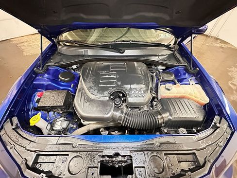 Used 2019 Chrysler 300 Touring L w/ Quick Order Package 22F AWD/4WD image 49