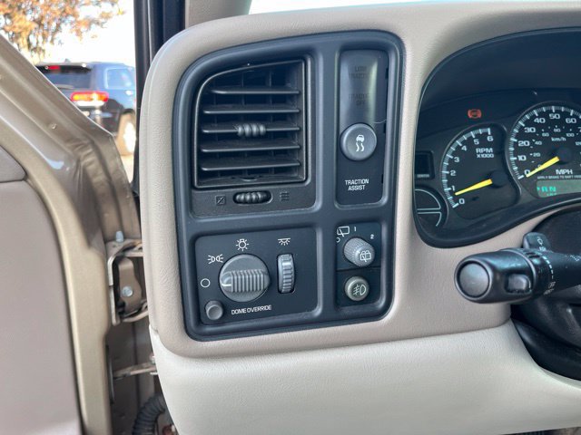 Used 2001 GMC Yukon SLE RWD image 24