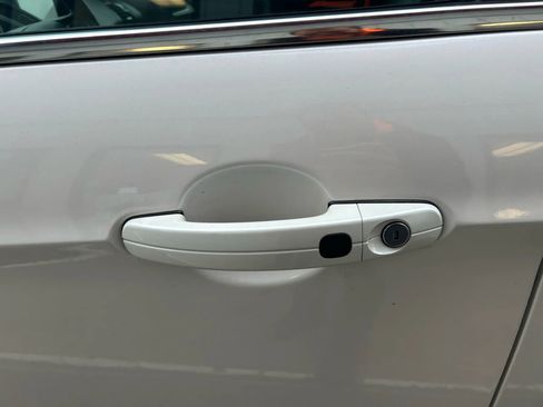 Used 2019 Ford Escape Titanium image 19