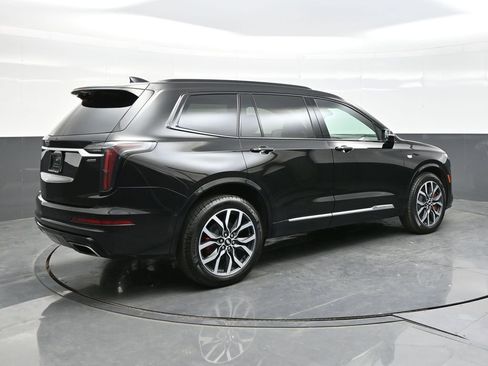 Certified 2025 Cadillac XT6 Sport w/ Platinum Package AWD/4WD image 7