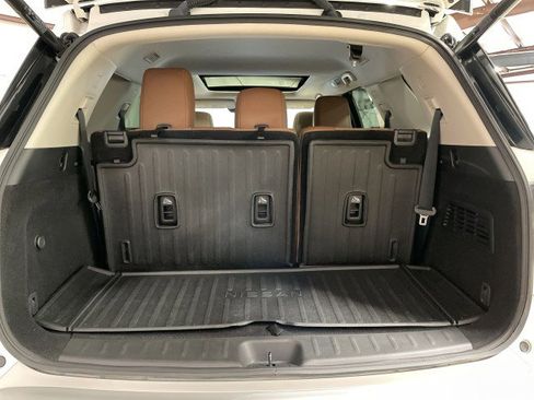 Used 2024 Nissan Pathfinder Platinum w/ Cargo Package AWD/4WD image 27