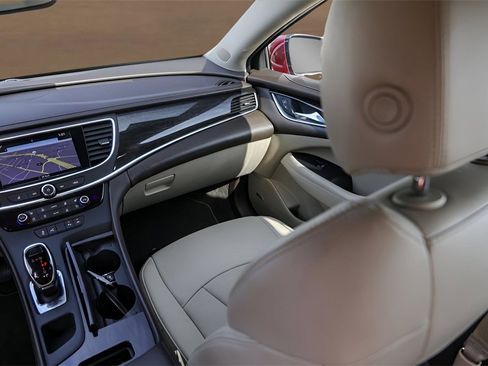 Used 2018 Buick LaCrosse Premium w/ Driver Confidence Package #2 image 27