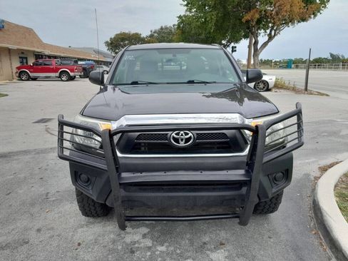 Used 2013 Toyota Tacoma PreRunner image 3