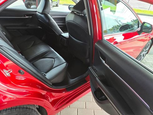 Used 2024 Toyota Camry XLE w/ Cold Weather Package FWD image 13