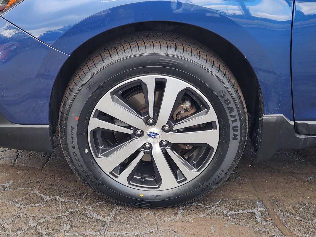 Used 2019 Subaru Outback 2.5i Limited AWD/4WD image 14