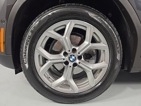 Used 2021 BMW X3 xDrive30i w/ Premium Package image 13