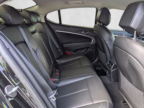 Used 2025 Genesis G70 2.5T image 20