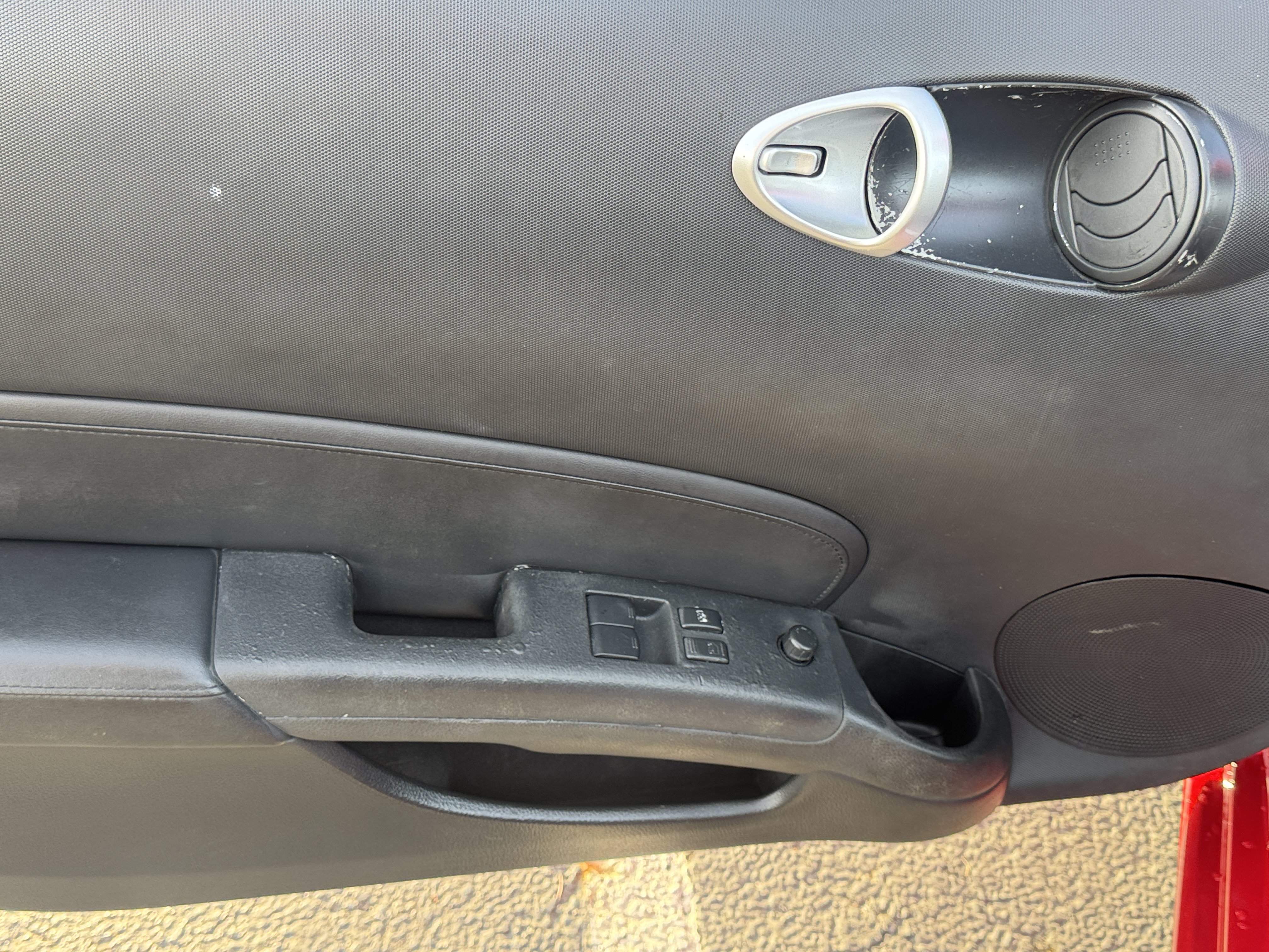 Used 2006 Nissan 350Z Touring RWD image 12