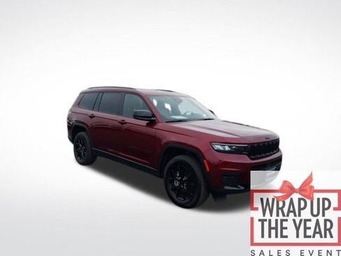 Used 2024 Jeep Grand Cherokee L Altitude image 2