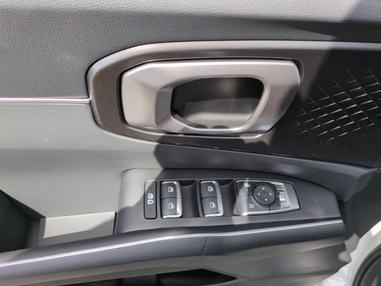 New 2026 Kia Sorento LX FWD image 15