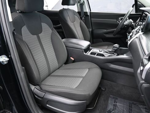 Used 2022 Kia Sorento LX image 42