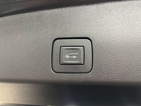Used 2023 Buick Encore GX Essence w/ Experience Buick Package AWD/4WD image 15