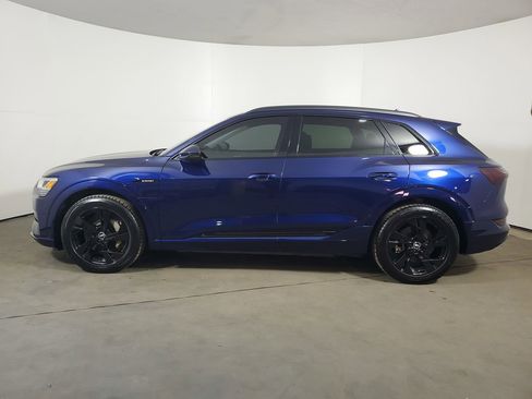 Certified 2021 Audi e-tron Premium w/ Convenience Plus Package image 30