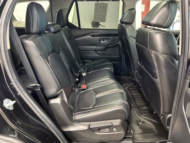 Certified 2025 Honda Pilot Touring image 20
