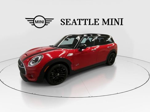 Used 2022 MINI Cooper Clubman S w/ Signature Upholstery Package AWD/4WD image 5