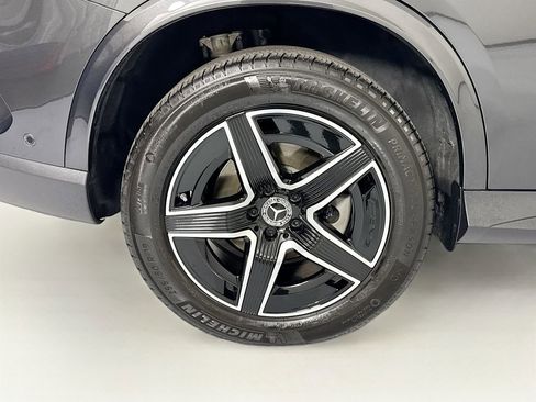 Certified 2025 Mercedes-Benz GLC 300 image 34