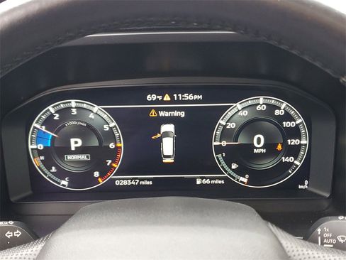 Used 2023 Mitsubishi Outlander SE image 26